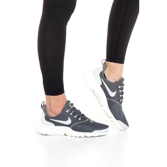 Brand New Nike Presto Fly Cool Grey - Picture 5 of 5